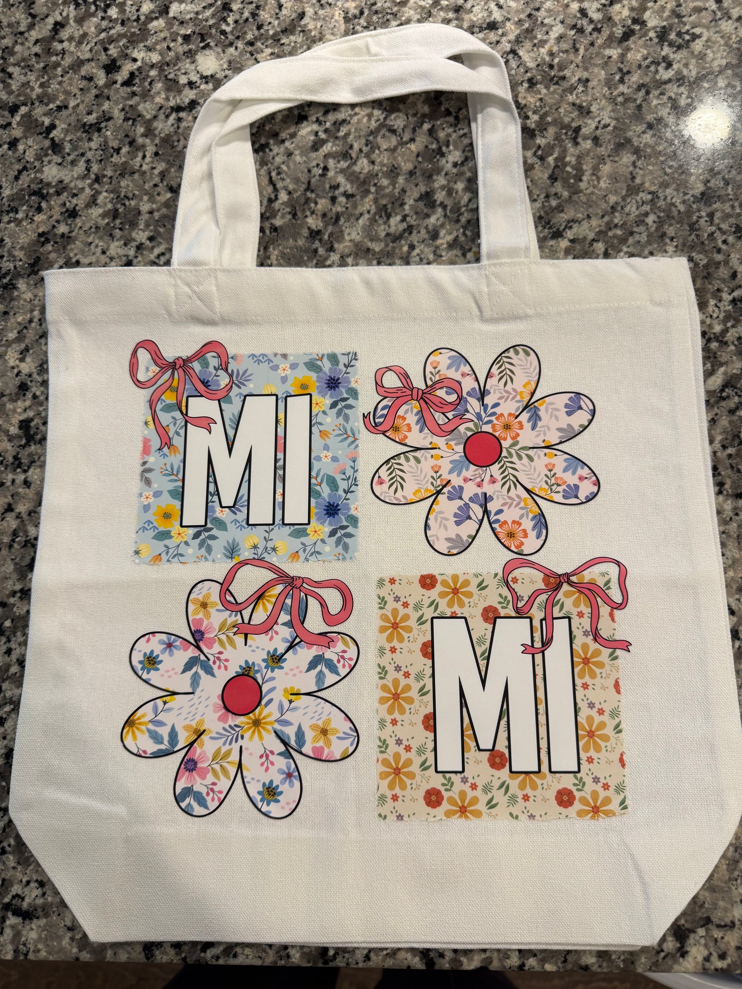 MIMI Graphic Tote Bag