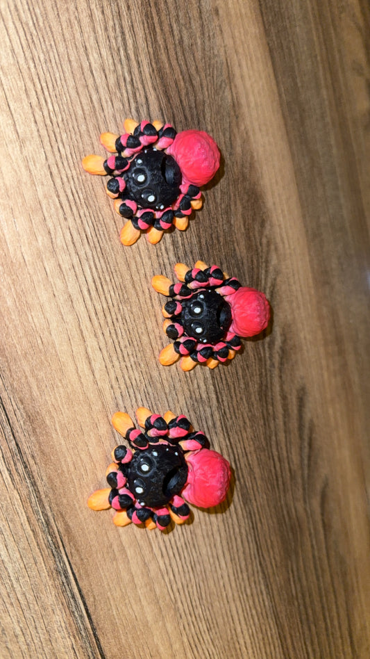 Tarantula Straw Buddies